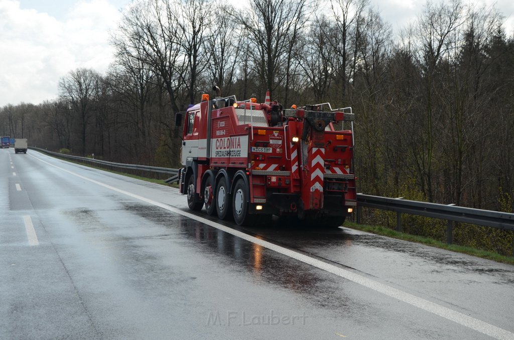 VU LKW umgestuerzt A 3 Rich Frankfurt AS Koenigsforst P580.JPG - Miklos Laubert